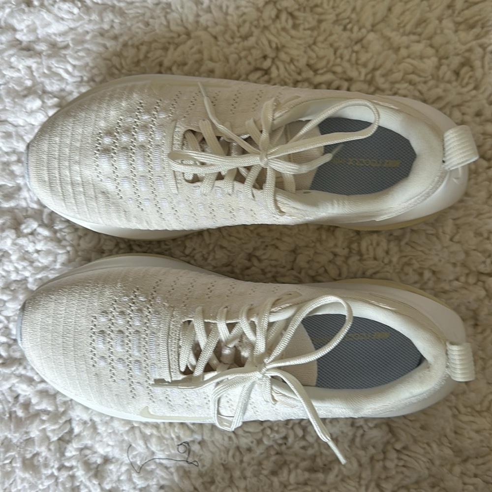 Nike InfinityRN 4 Running Shoe, women’s size 9 - Picture 3 of 7